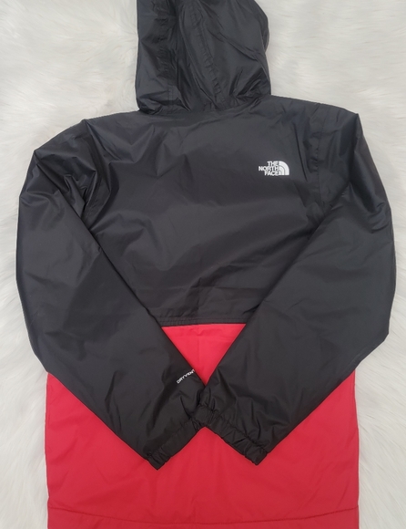 The northface waterproof jacket - Picture 3 of 5